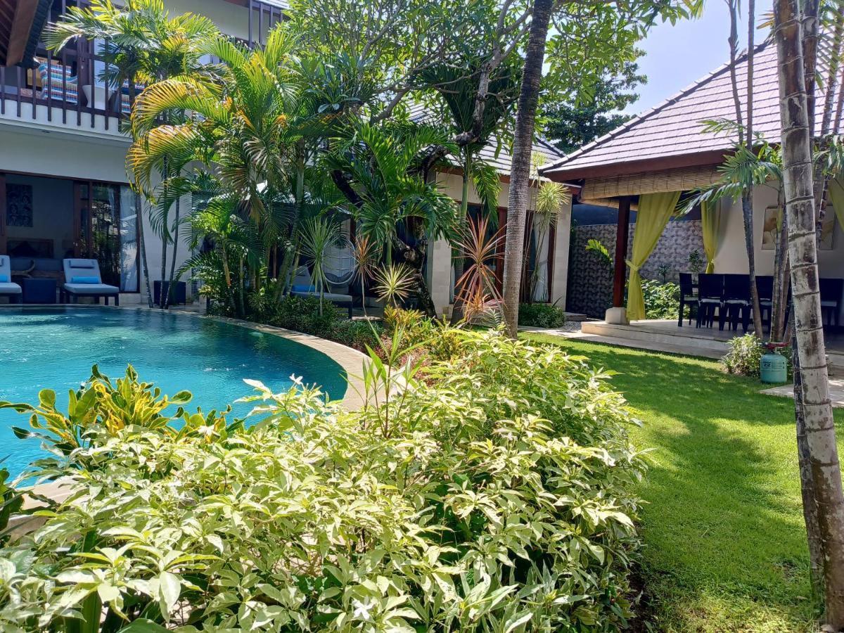 Tounga Sanur (Bali)